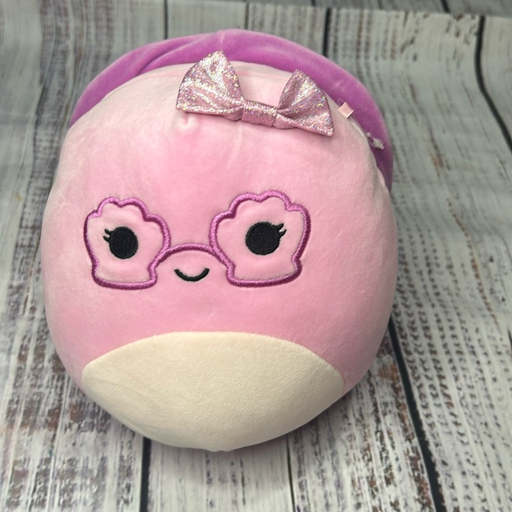 First to market Maelle squishmallow 7”
